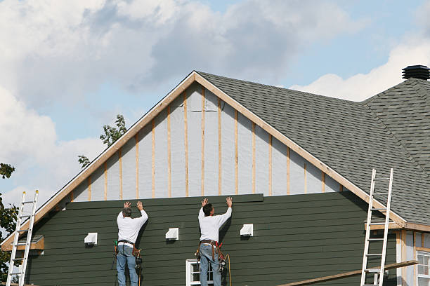 Professional Siding Replacement technician working in Thomasville, NC